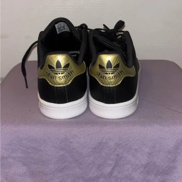 Adidas Black and Gold Casual Shoes - Picture 2 of 4